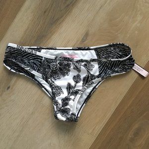 3/$30 🌵 Victoria's Secret Hipster Bikini Bottom